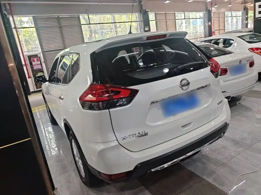 Nissan X-Trail — миниатюра 5