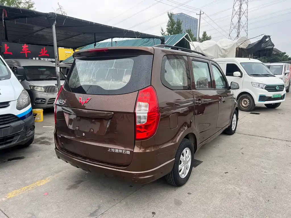 Wuling Hongguang — миниатюра 4
