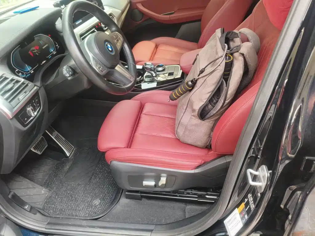 BMW iX3 — миниатюра 8
