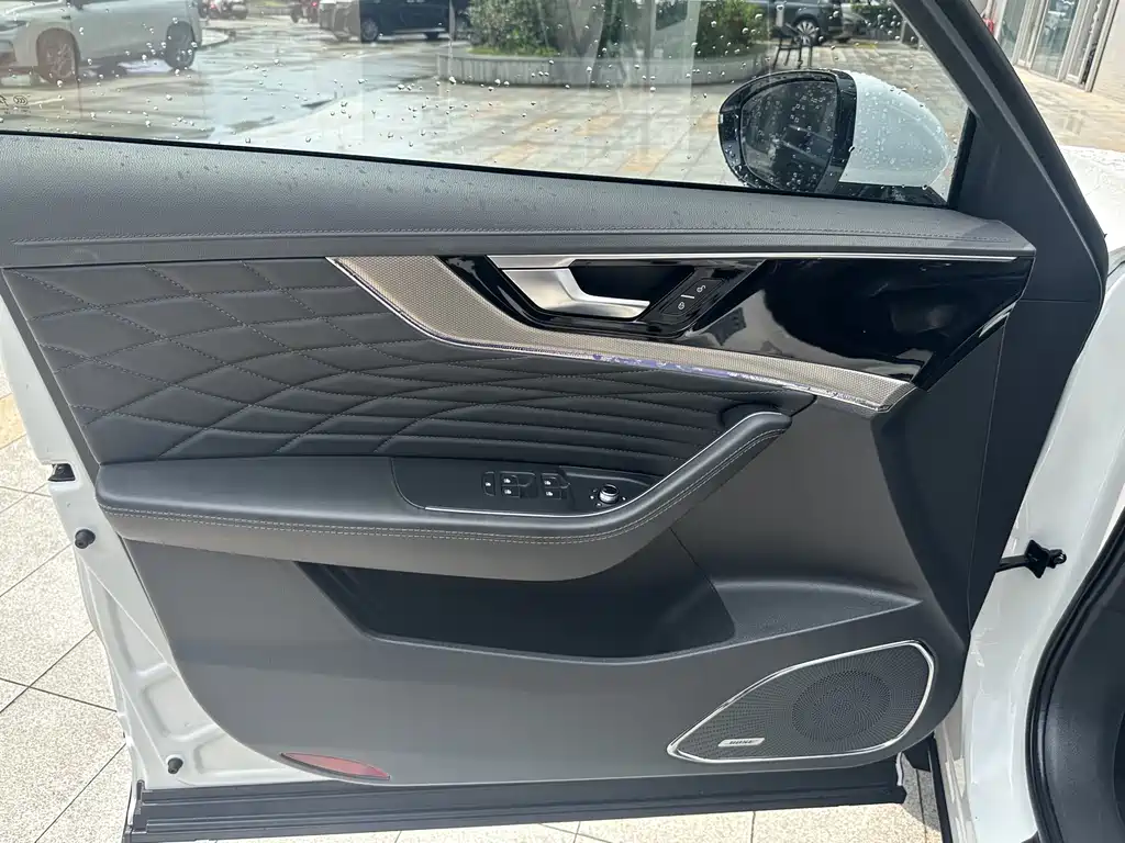 Hongqi HS5 2022 2.0T