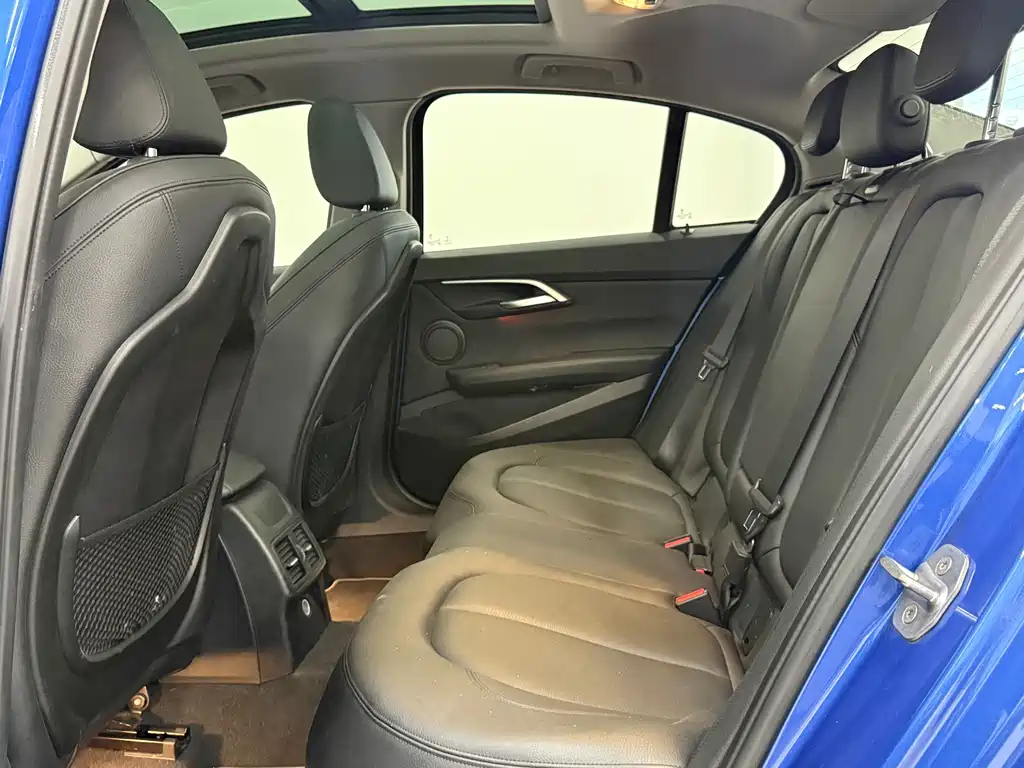 BMW 1 Series — миниатюра 11