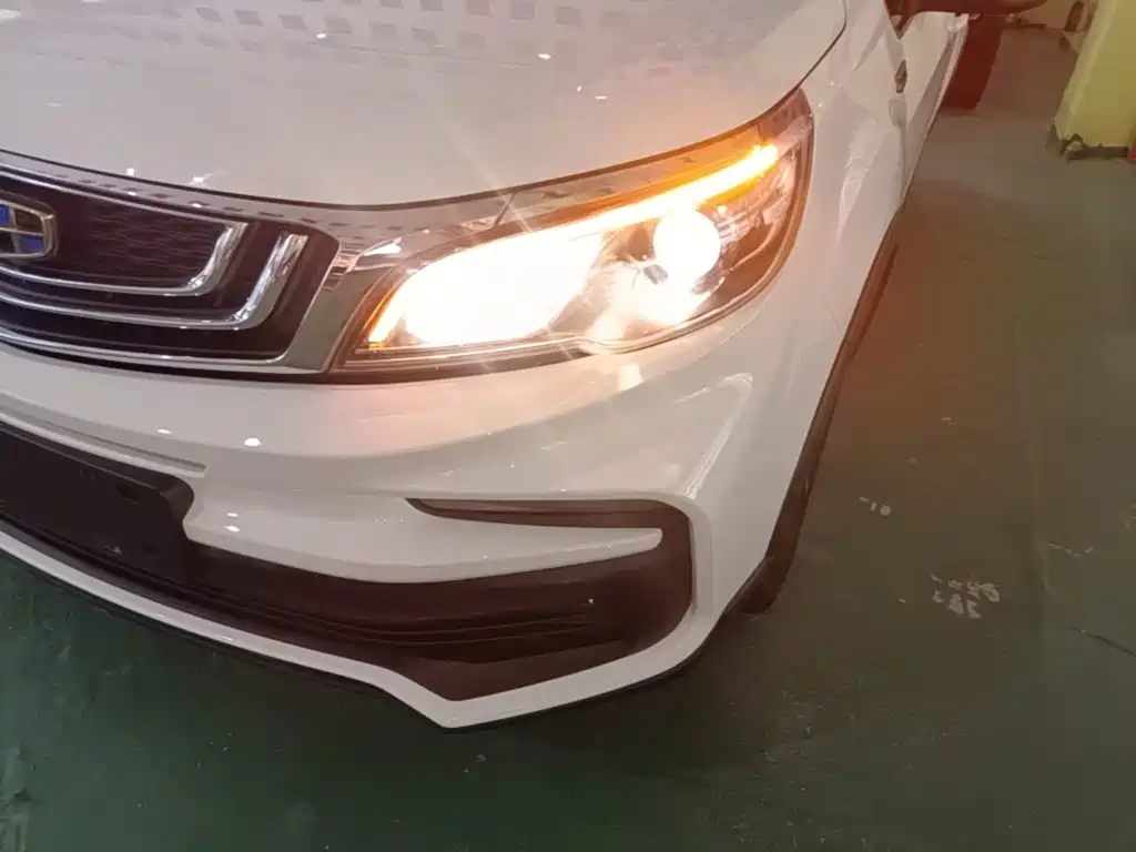 Geely Vision X3 — миниатюра 24