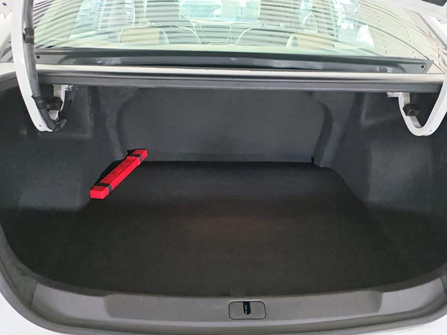 Chevrolet Monza 1.5 л 2021 г. Белый, пробег 22000 км