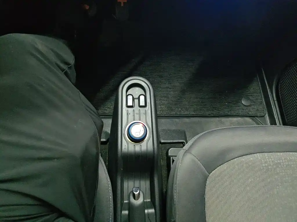 Wuling MINIEV — миниатюра 14