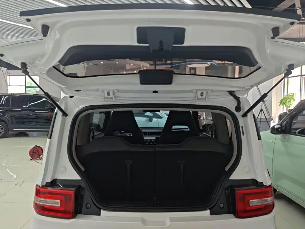 Wuling MINIEV — миниатюра 19