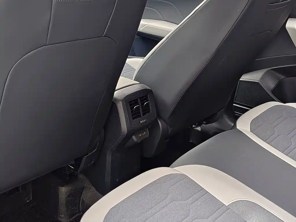 Volkswagen Tharu — миниатюра 9