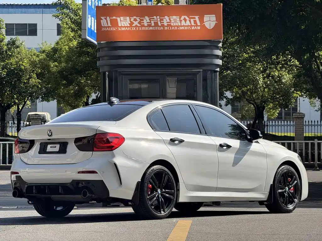BMW 1 Series — миниатюра 10