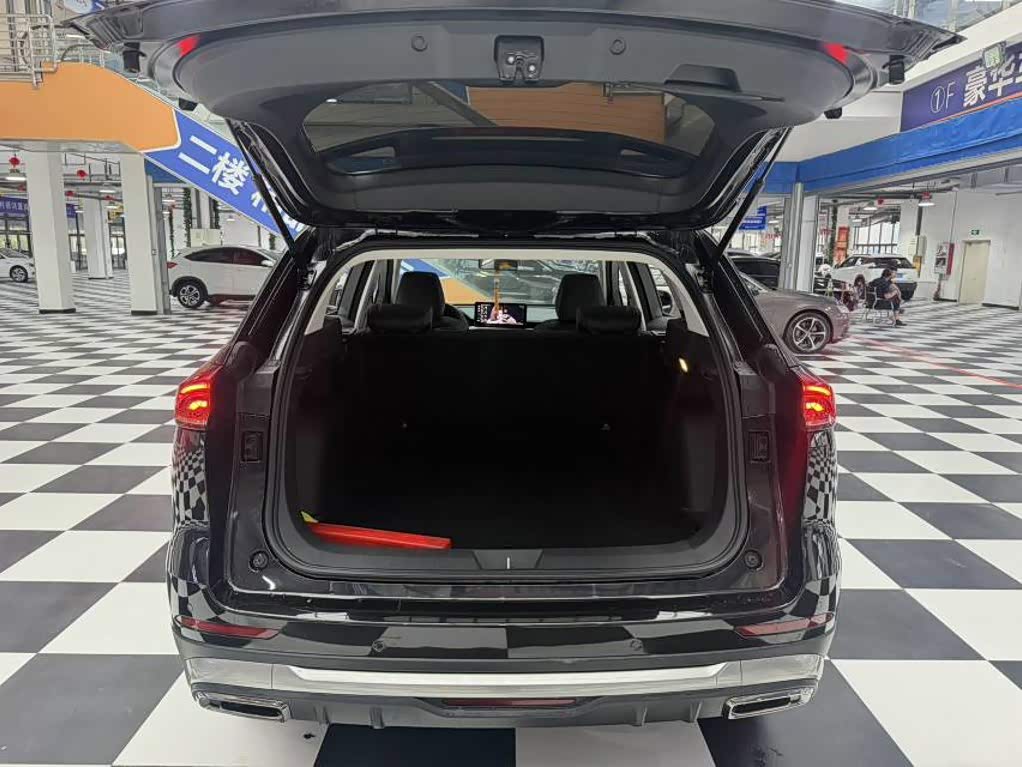 Haval Haval H6 1.5 л 2022 г. Чёрный, пробег 21000 км