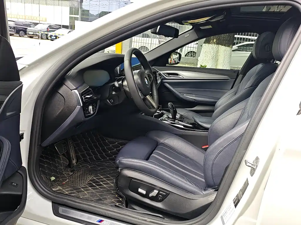 BMW 5 Series 5 2019 525i M Sport