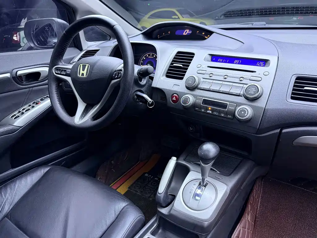 Honda Civic — миниатюра 9