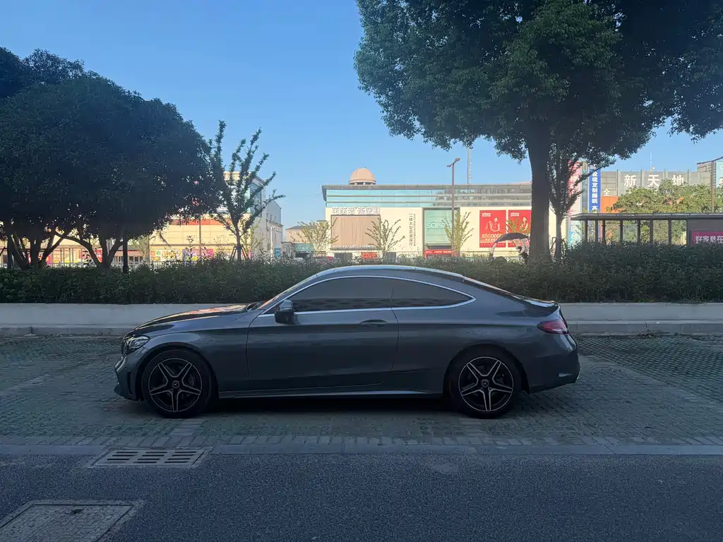 Mercedes-Benz C-Class (Import) — миниатюра 4