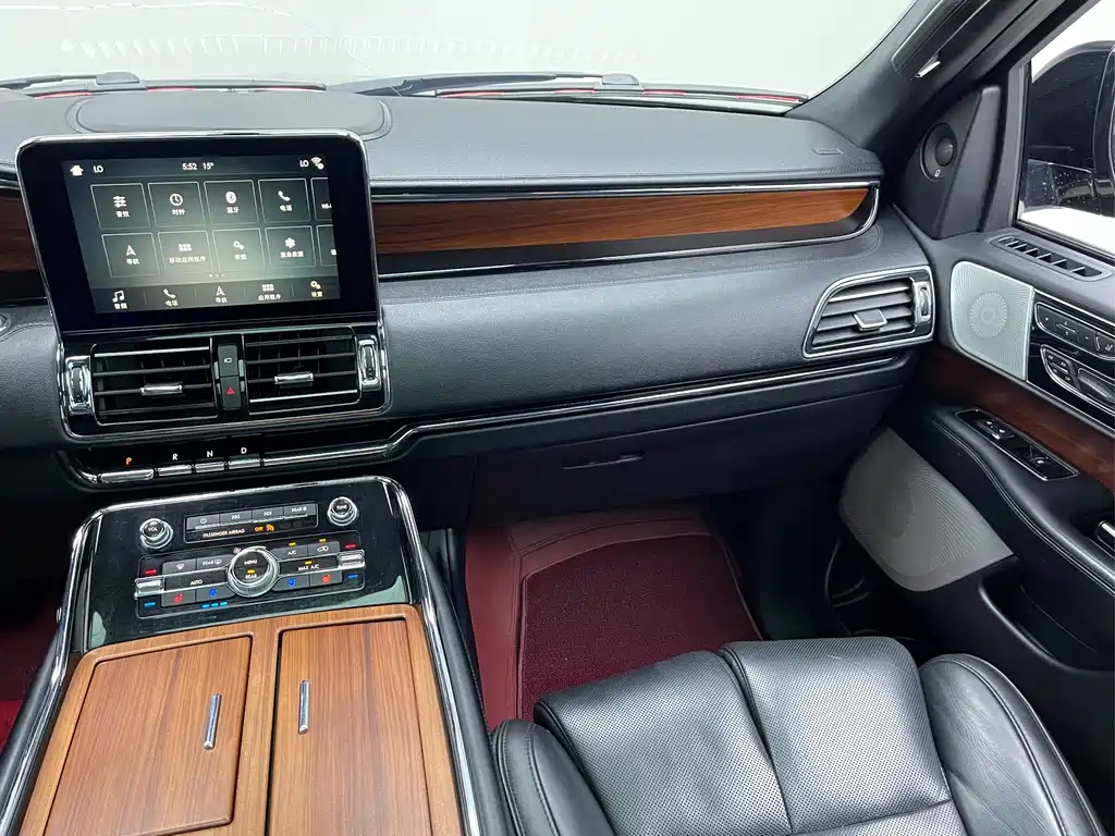 Lincoln Navigator — миниатюра 5