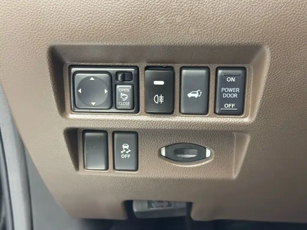 Infiniti QX70 — миниатюра 16