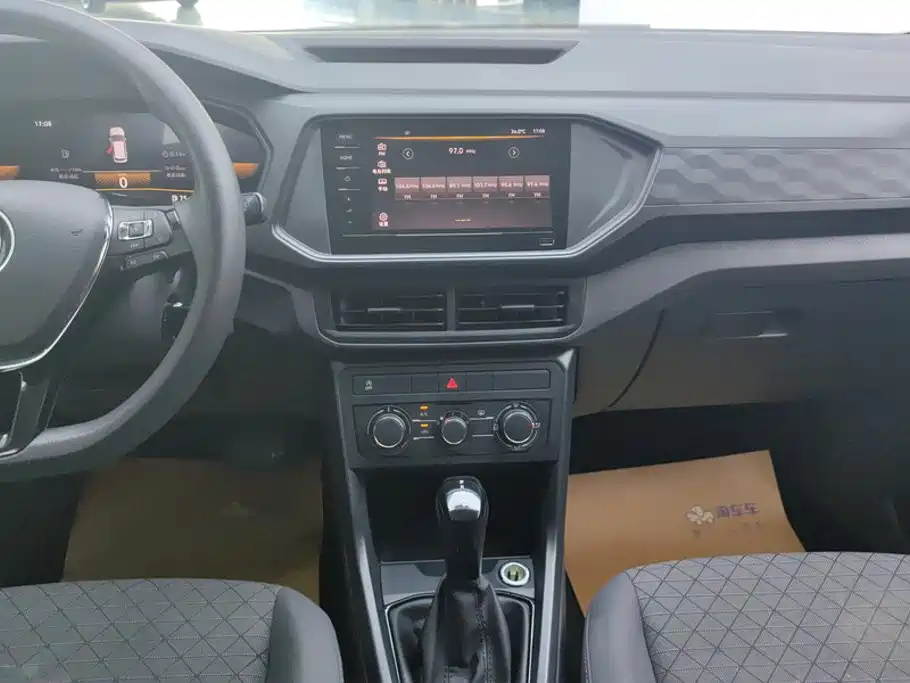 Volkswagen T-Cross — миниатюра 13