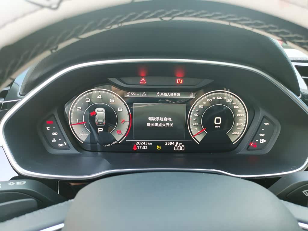 Audi Q3 1.4 л 2022 г. Белый, пробег 20200 км