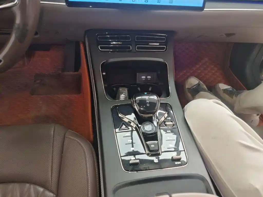 BYD Han — миниатюра 14