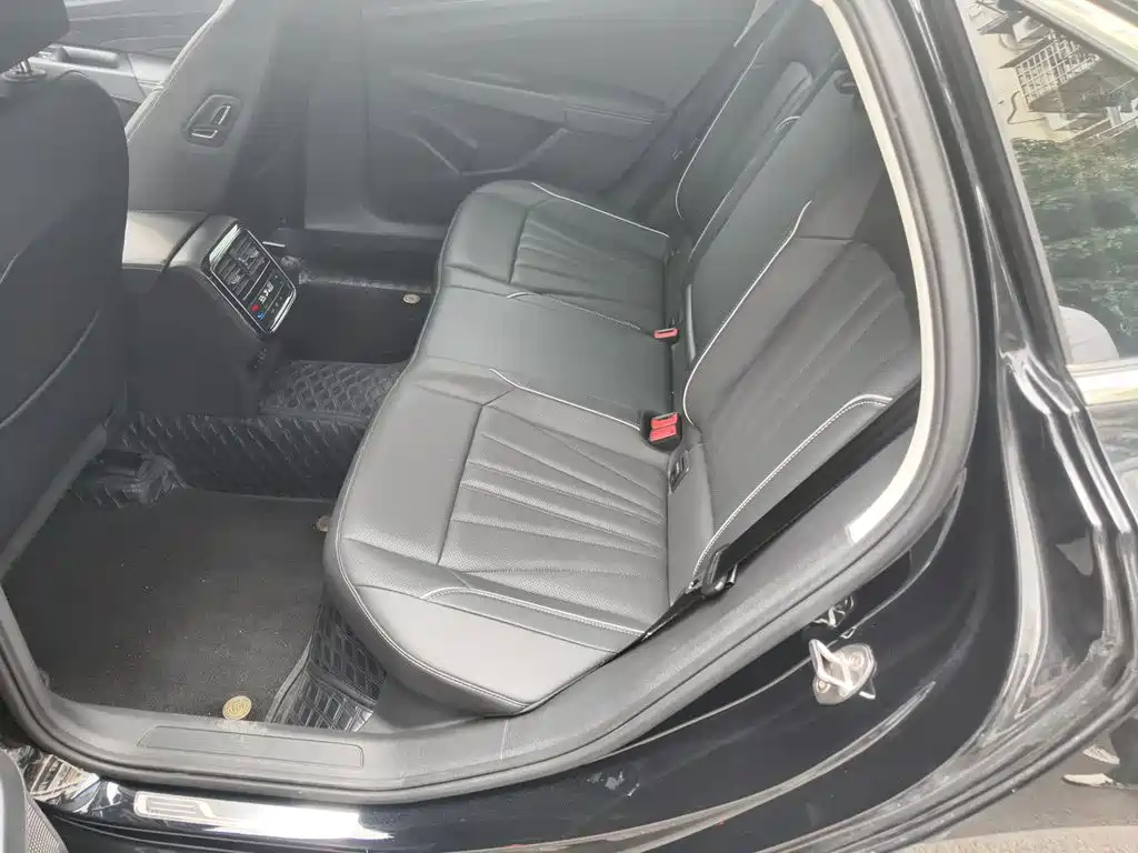 Volkswagen Passat — миниатюра 13