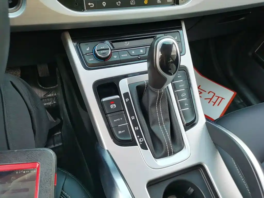 Geely Boyue — миниатюра 14