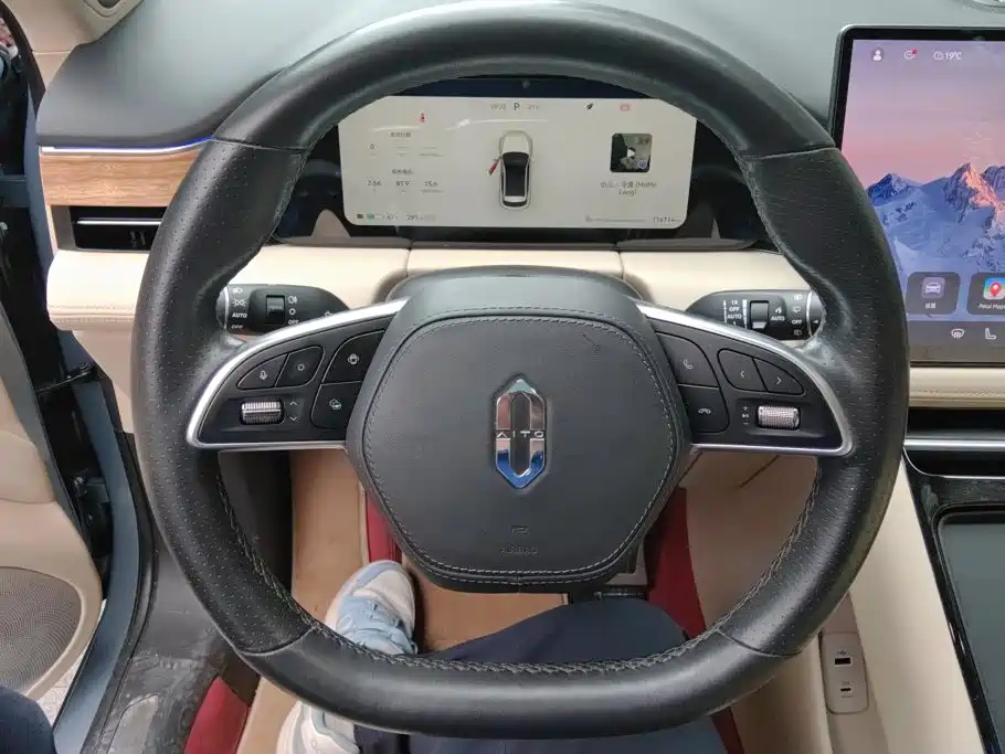 AITO Wenjie AITO M5 — миниатюра 15