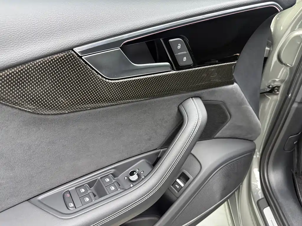 Audi S4 — миниатюра 8