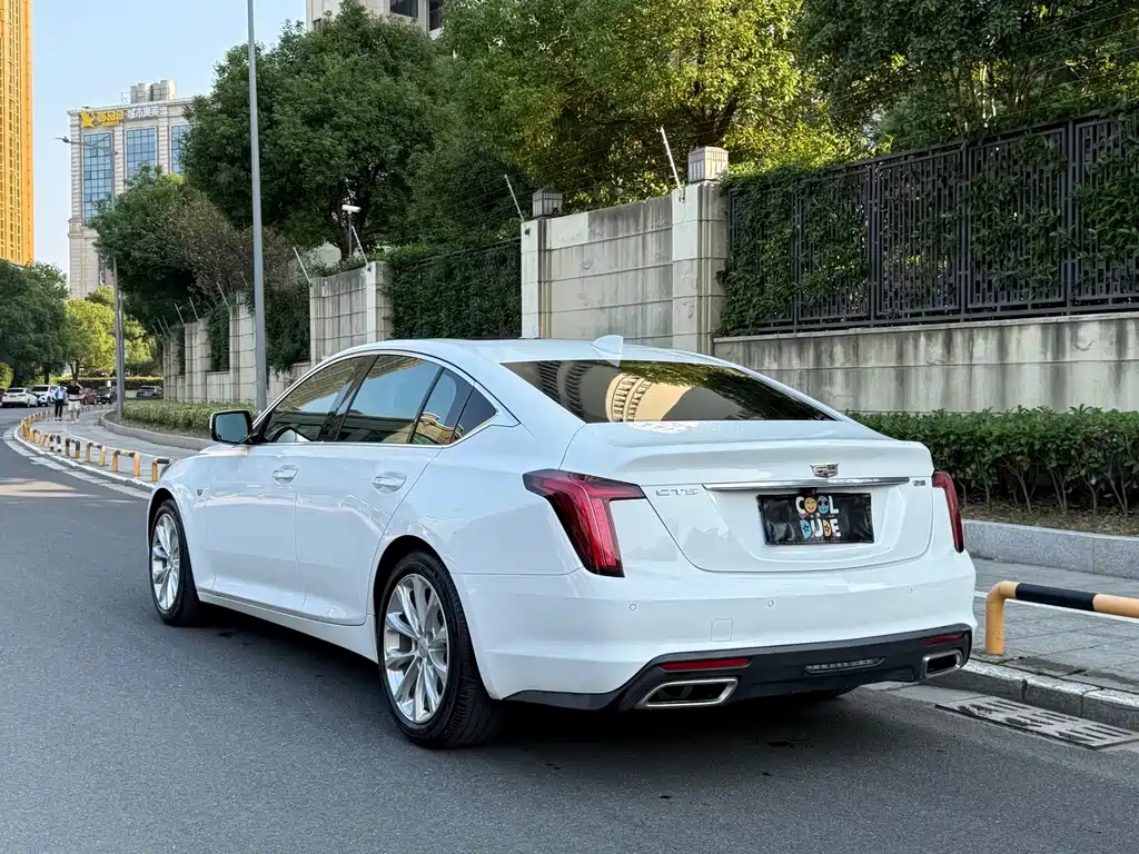 Cadillac CT5 — миниатюра 4