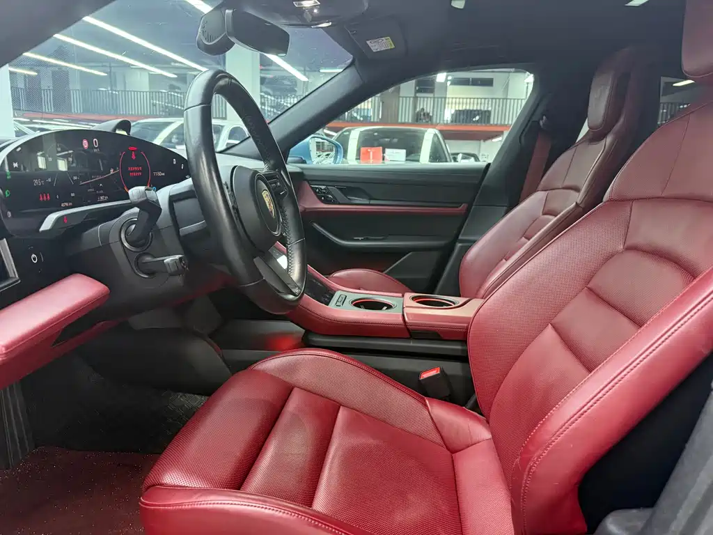Porsche Taycan — миниатюра 8