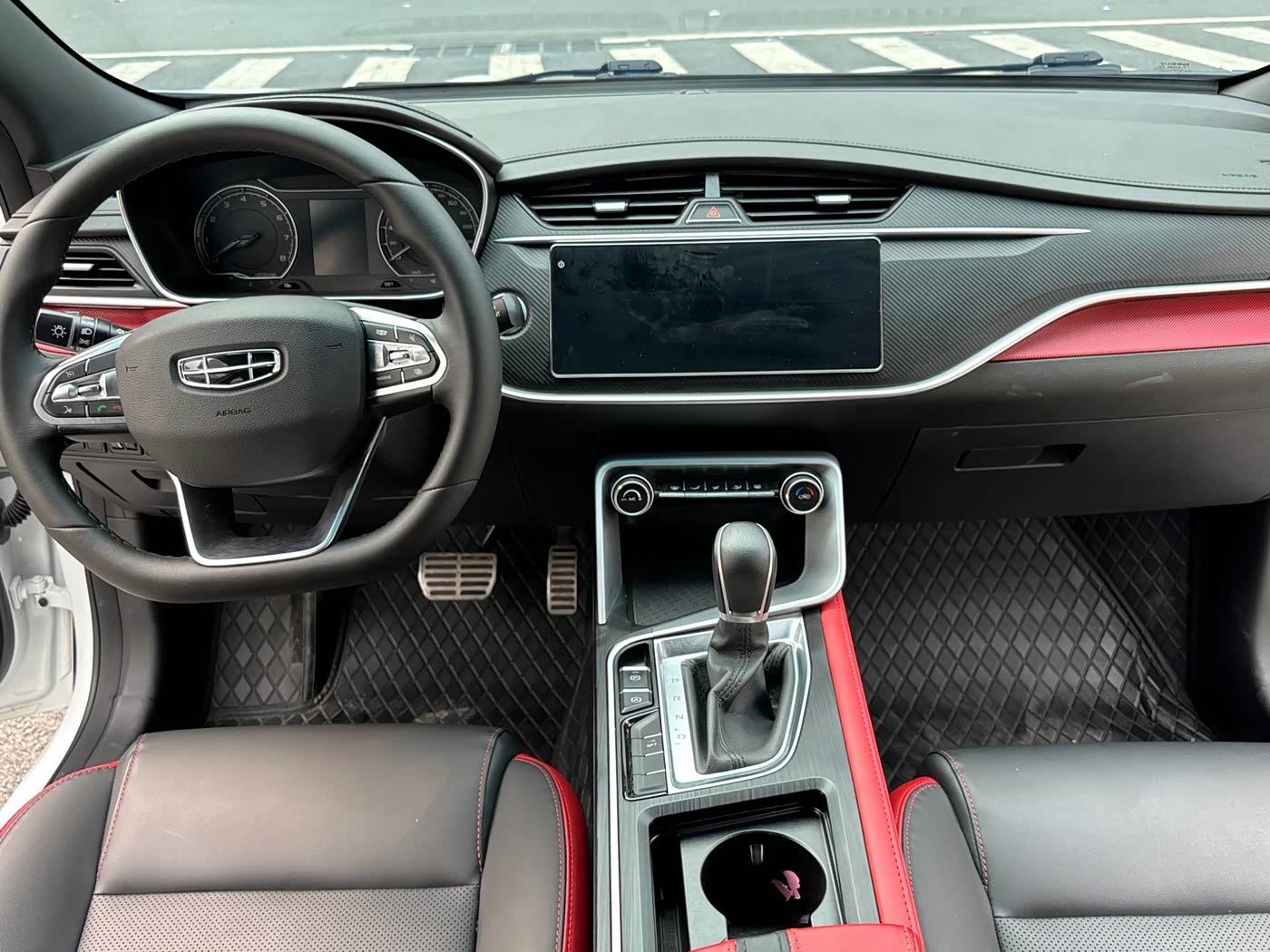 Geely Binrui 1.4 л 2021 г. Белый, пробег 32000 км