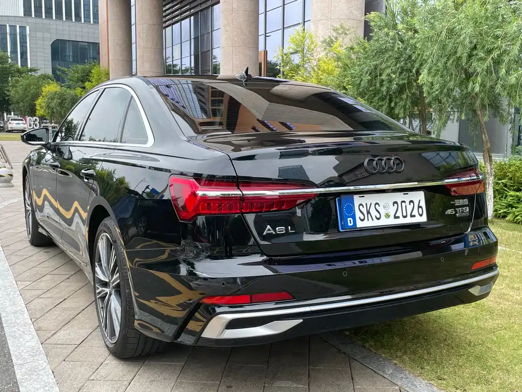 Audi A6L — миниатюра 4