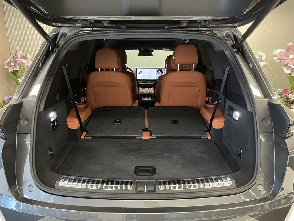 Li Auto Li L8 — миниатюра 28