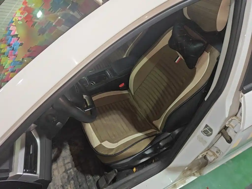 Geely Emgrand — миниатюра 15