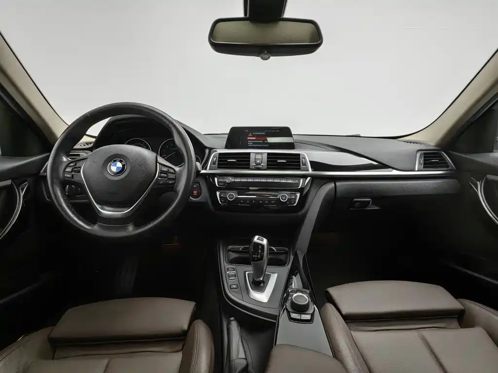 BMW 3 Series — миниатюра 5