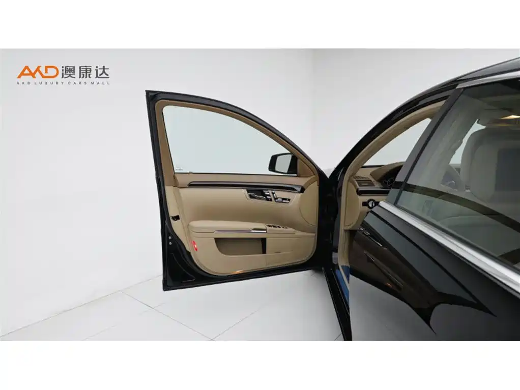 Mercedes-Benz S-Class — миниатюра 10