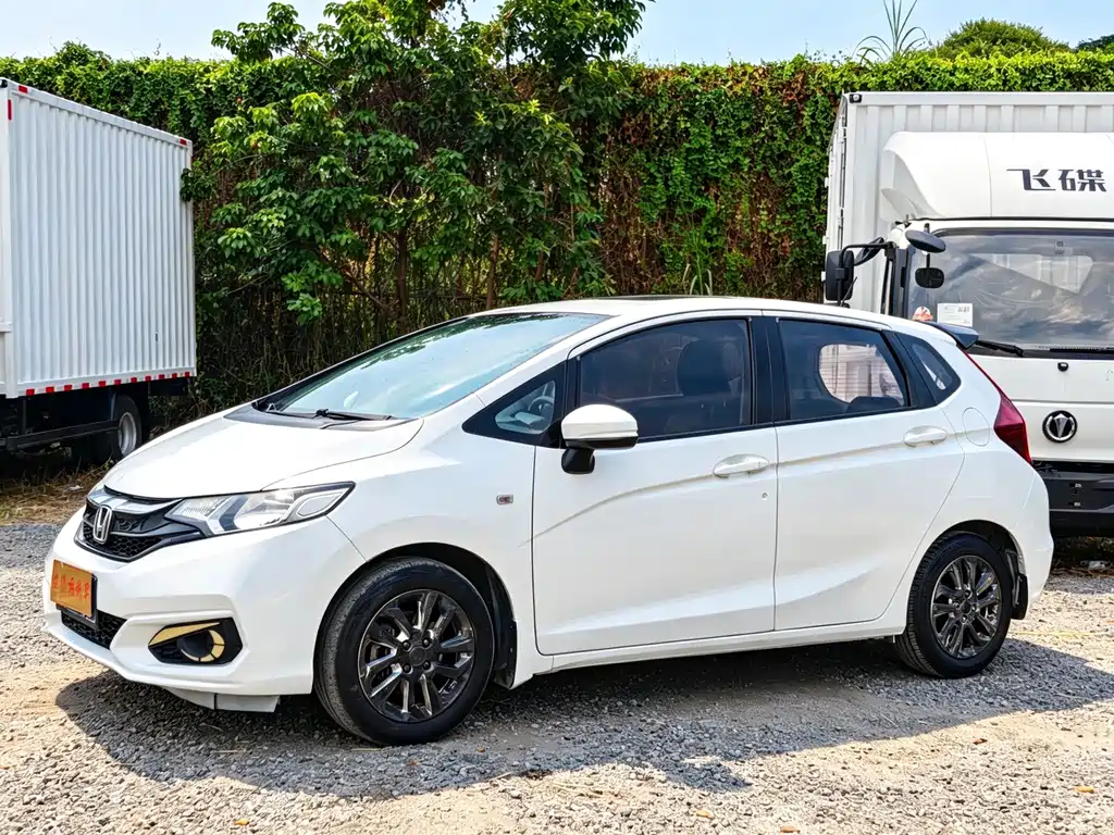 Honda Fit — миниатюра 2