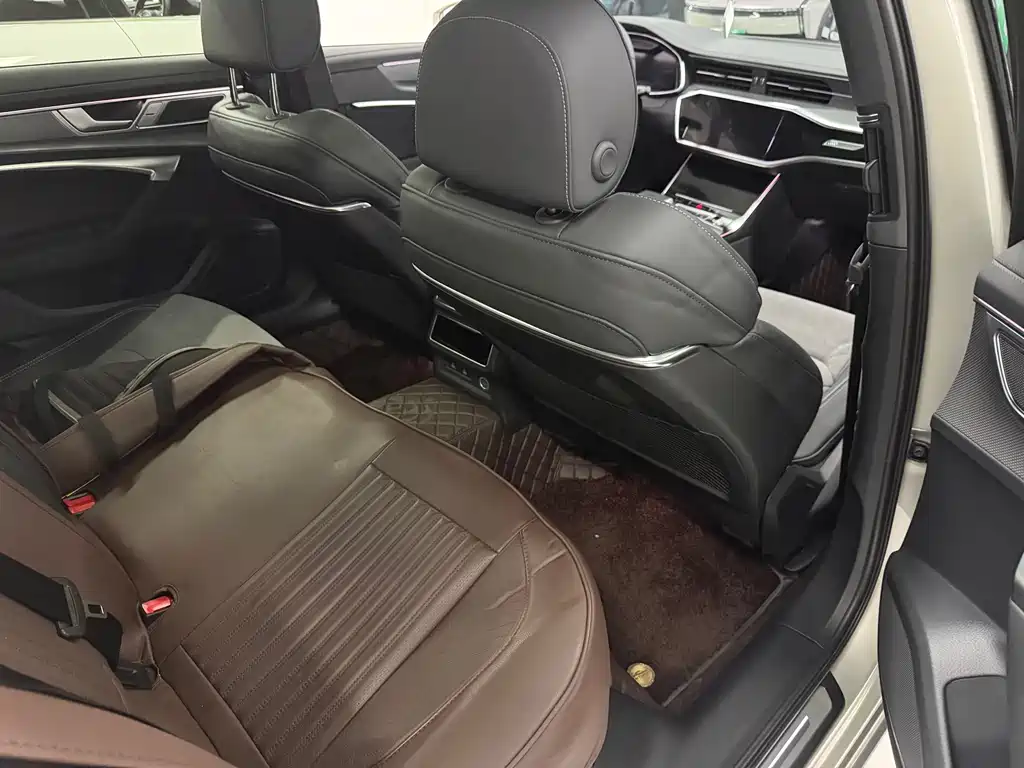 Audi A6L — миниатюра 4