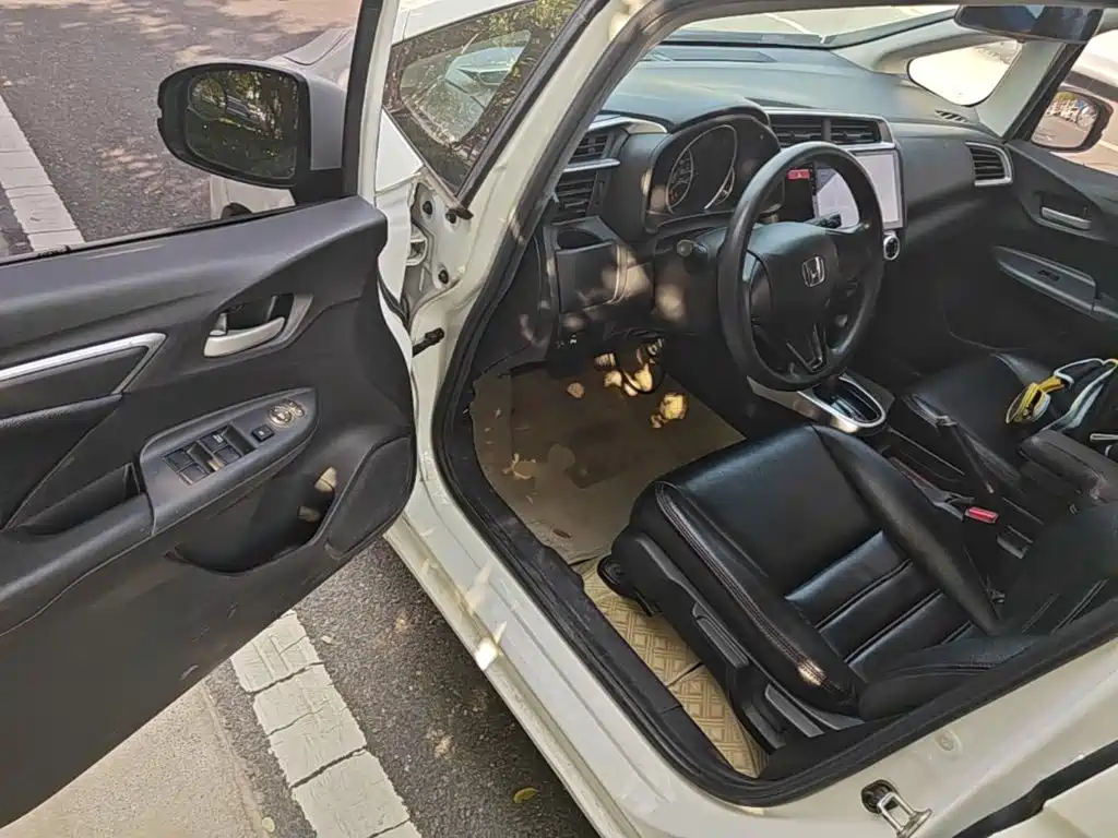 Honda Fit — миниатюра 16