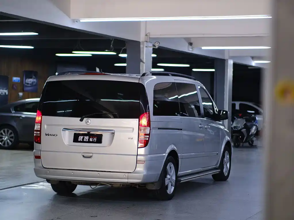 Mercedes-Benz Viano — миниатюра 12