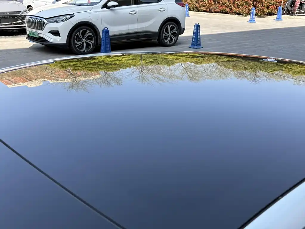 Tesla Model 3 — миниатюра 23
