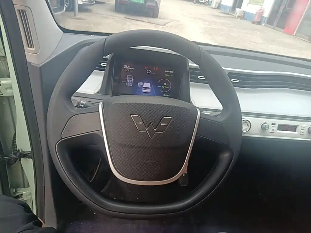 Wuling MINIEV — миниатюра 11