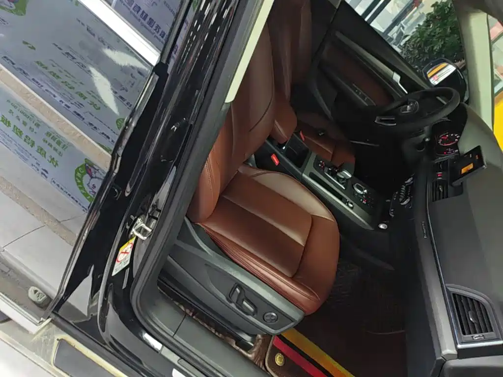 Audi Q5L — миниатюра 25