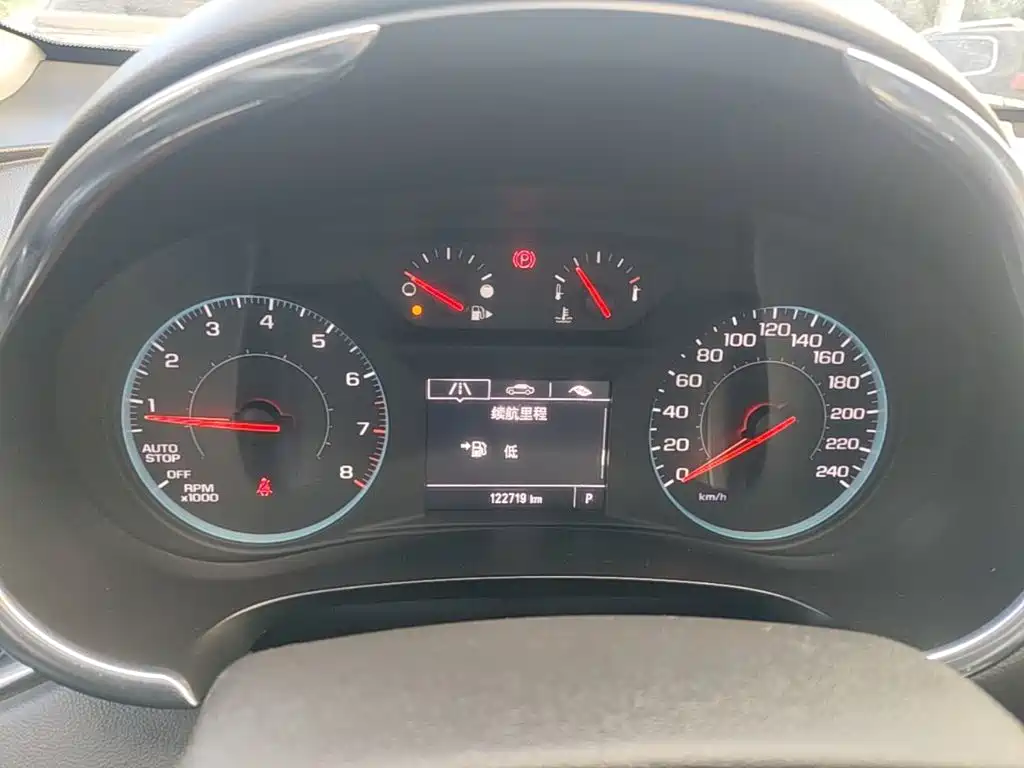 Chevrolet Malibu XL — миниатюра 12