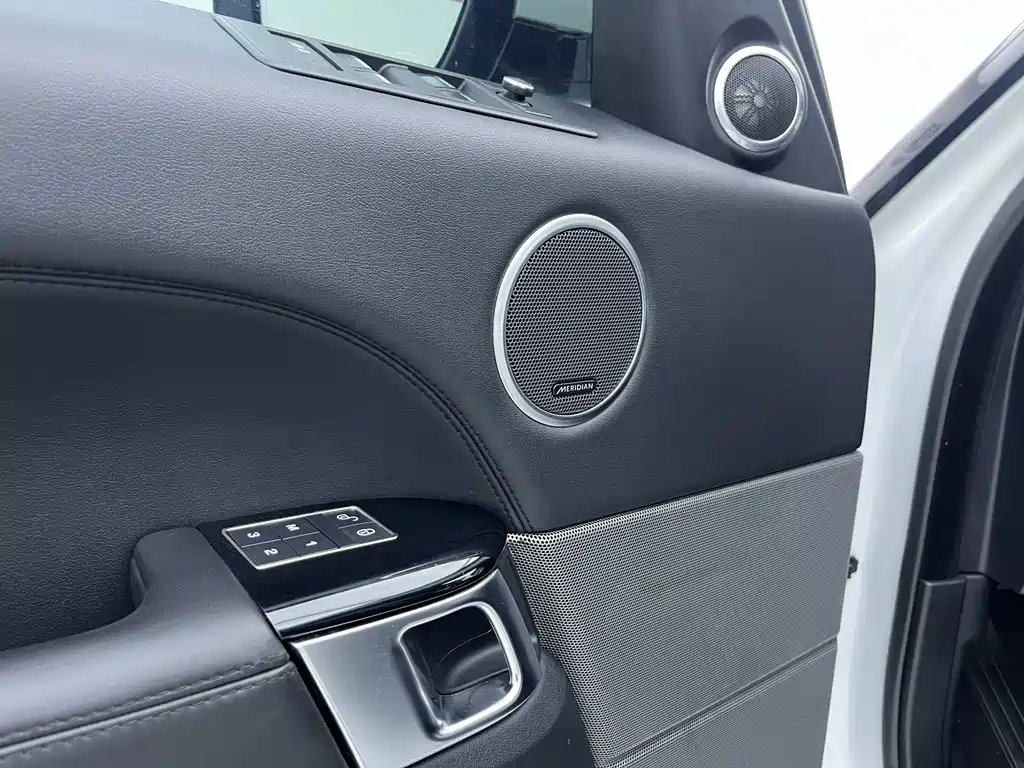 Land Rover Sport — миниатюра 19