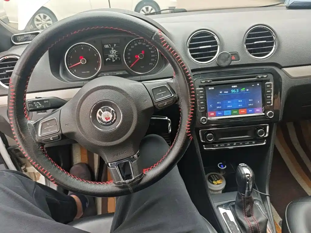 Volkswagen Jetta — миниатюра 10