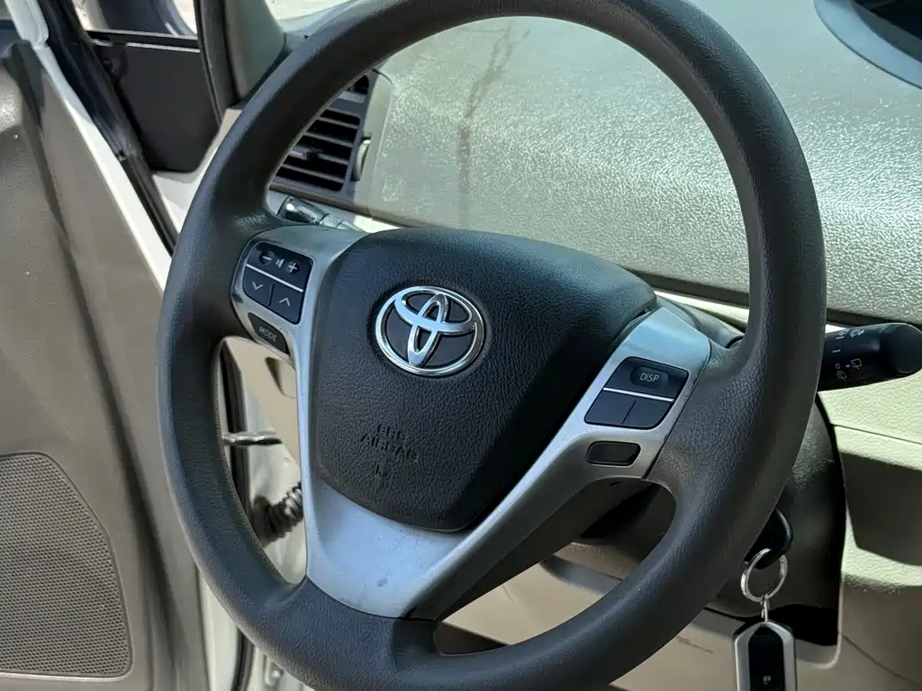 Toyota Verso — миниатюра 16