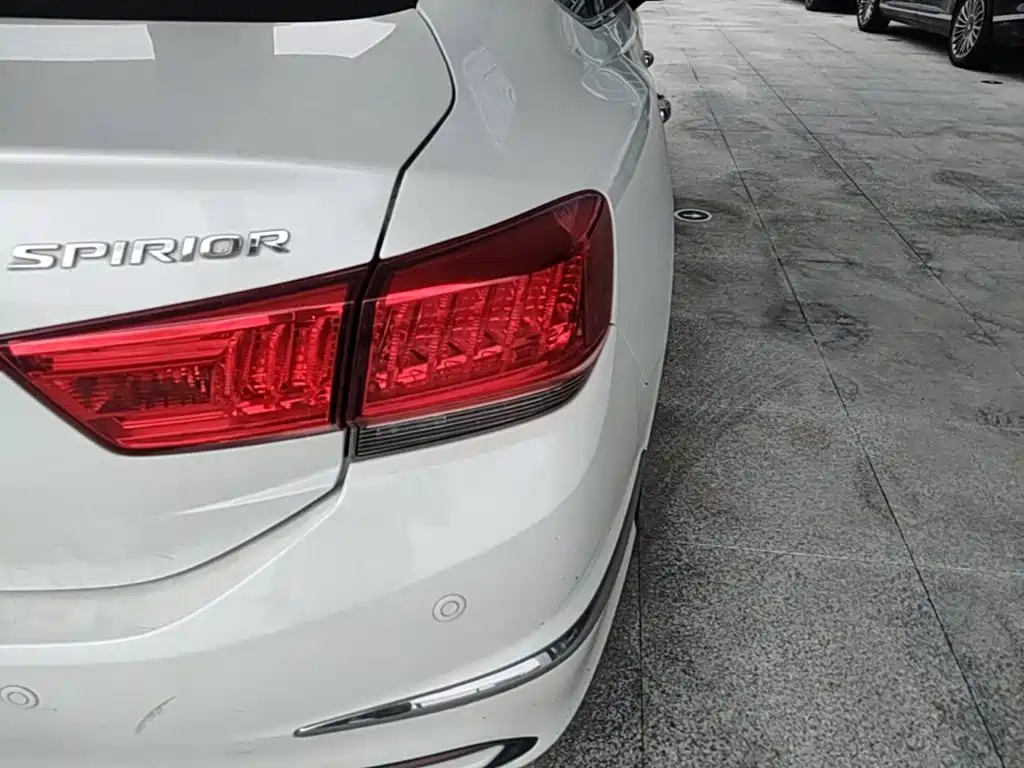 Honda Spirior — миниатюра 8