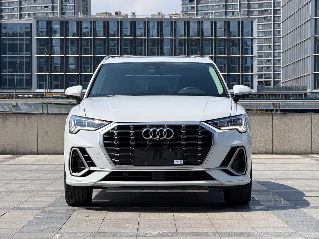 Audi Q3 2022 40 TFSI Fashion