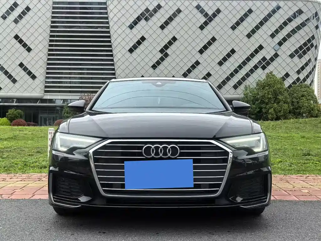 Audi A6L 2021