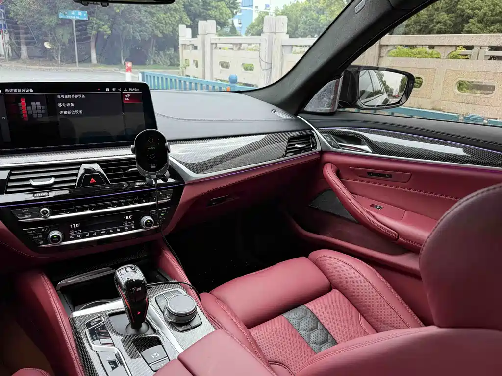 BMW M5 — миниатюра 13