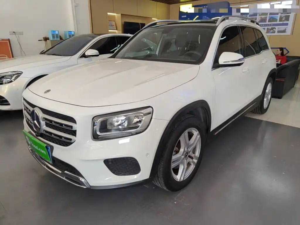 Mercedes-Benz GLB — миниатюра 2