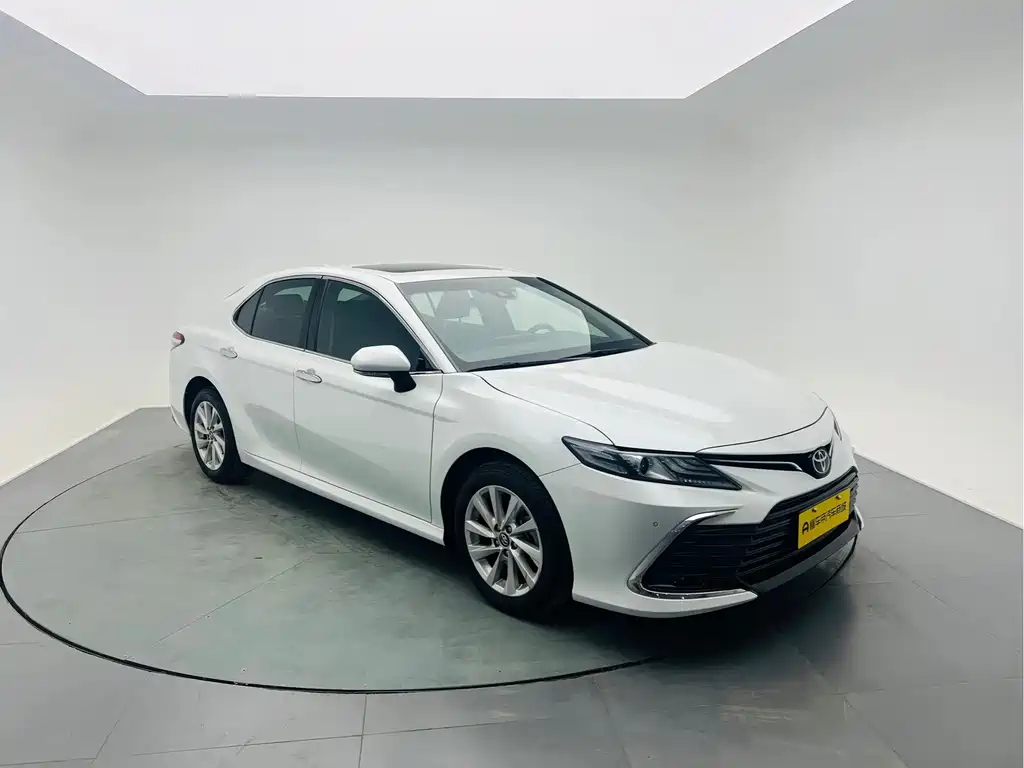 Toyota Camry 2021 2.0G Luxury