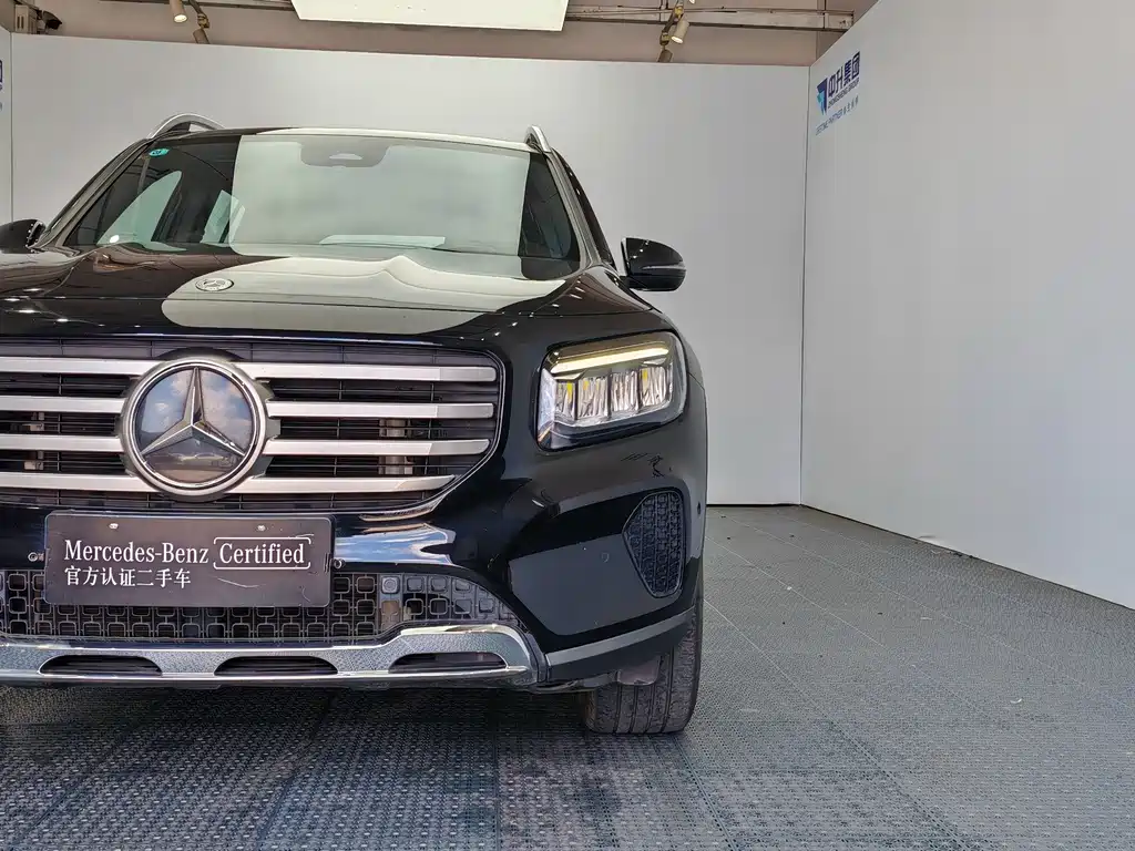 Mercedes-Benz GLB — миниатюра 18